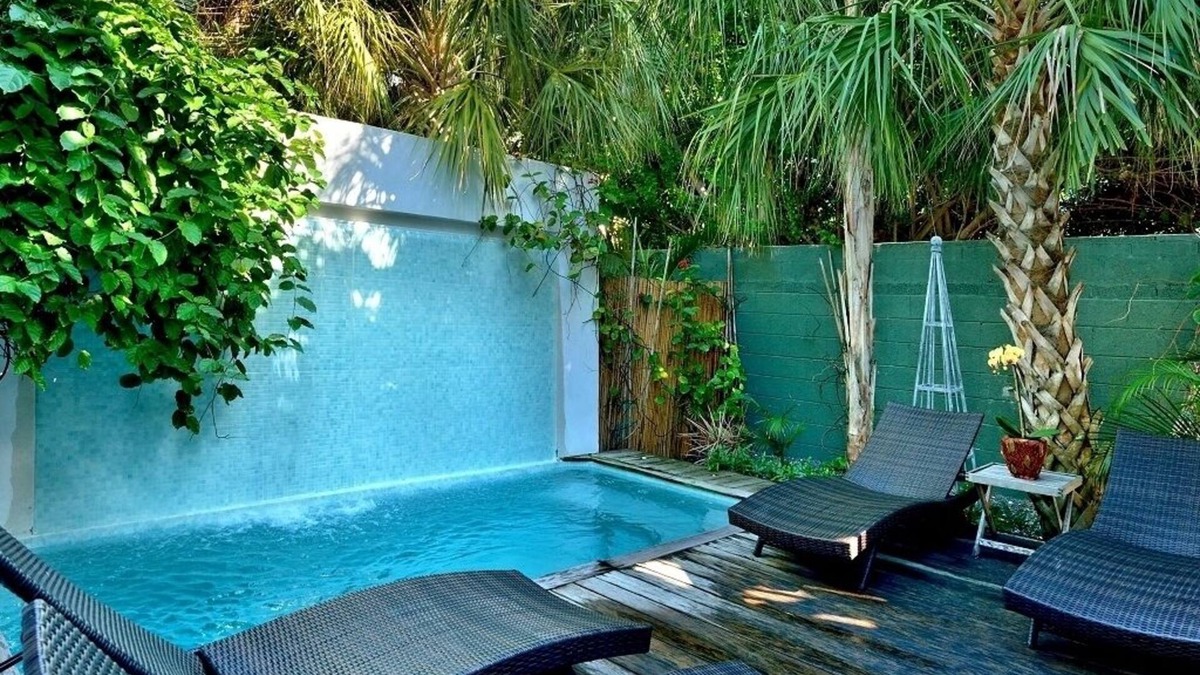 Downtown Villa | Downtown Duval Street Penthouse- Private Pool-Parking-Roof Deck- Walk Everywhere
