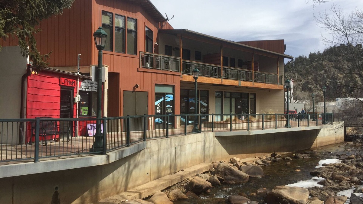 Estes Park Condo | Downtown Estes - Luxury Loft with KING Bed in the Heart of Town!