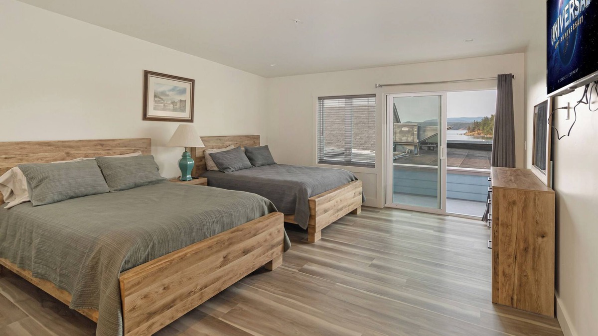 Friday Harbor Apartment | Downtown Friday Harbor! Newly Built! (DS)