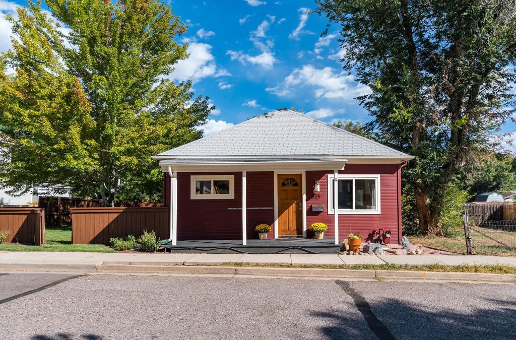 Louisville House | Downtown Getaway home perfect for either a couple or a family. Sleeps up to 7
