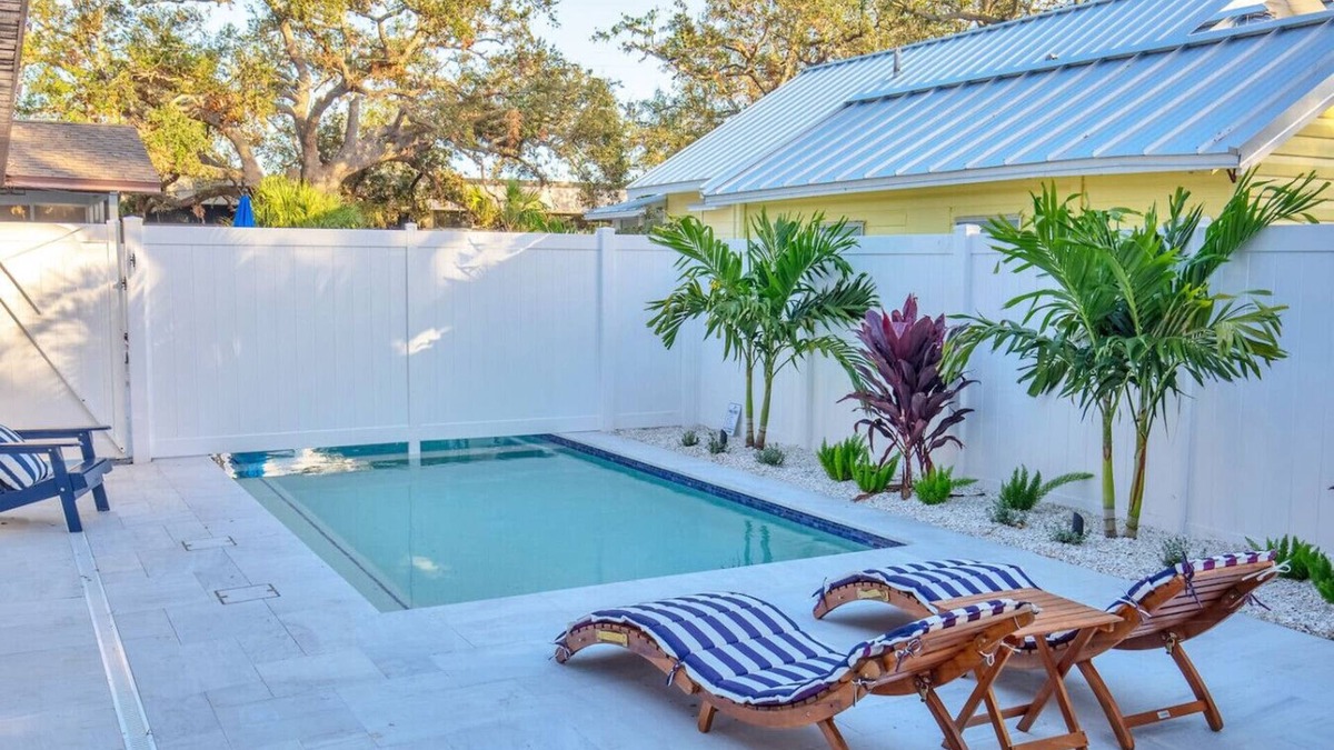 Gulfport Apartment | Downtown Gulfport Cooled Pool