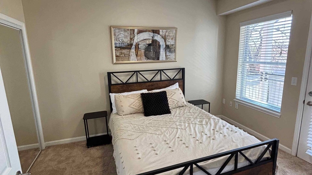 Downtown Indianapolis Apartment | Downtown Indy 1BR Modern & Cozy+Free Parking