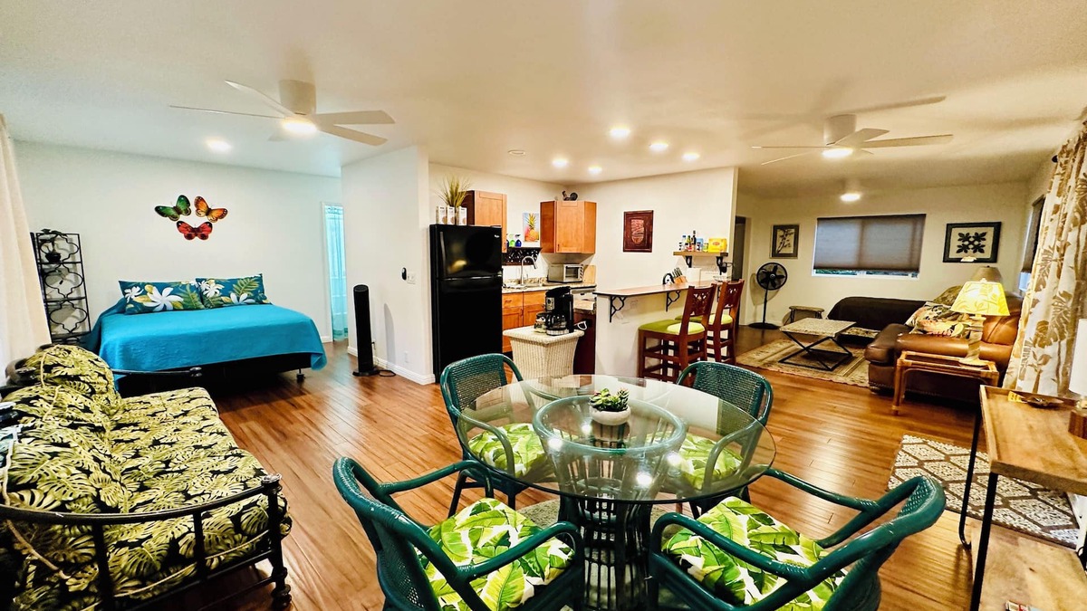 Historic Kailua Village House | Downtown Kailua Kona Inn