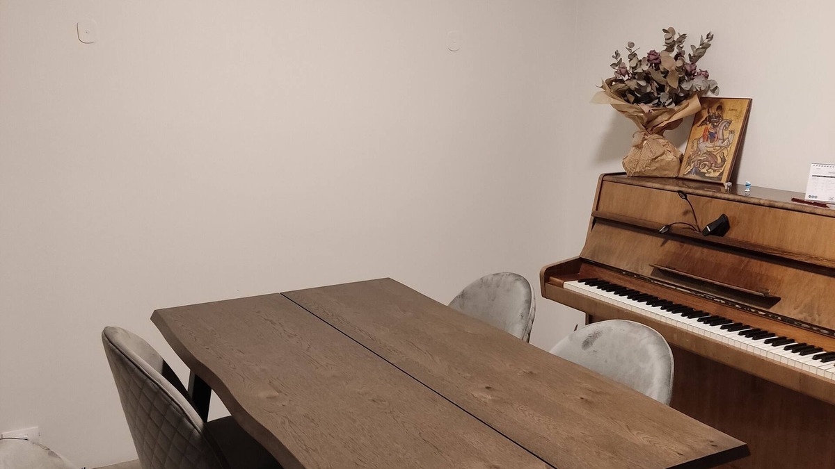 Keflavik House | Downtown Keflavik, everything walking distance close to all tourist attractions