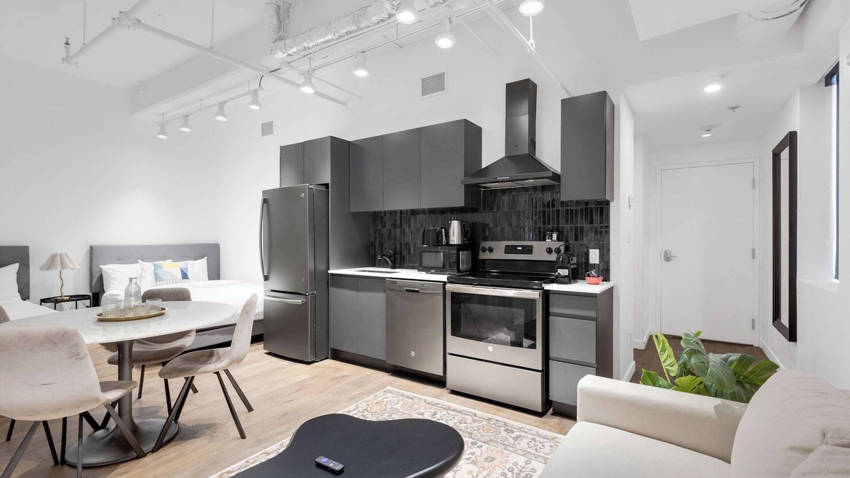 Downtown Montreal Apartment | Downtown| Loft 3Beds-6Guests