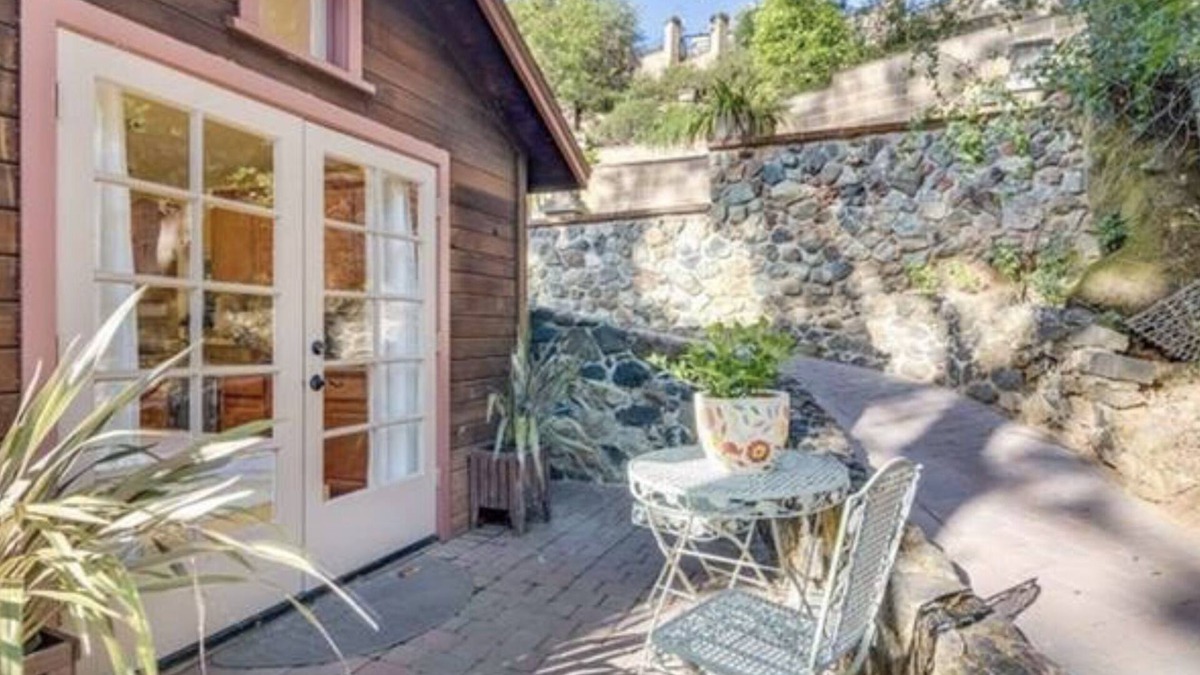 Los Gatos Apartment | Downtown Los Gatos Retreat
