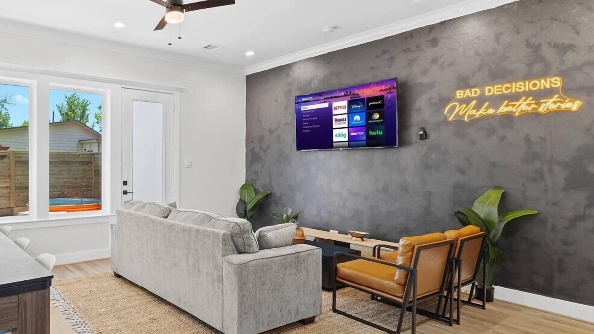 Greater Third Ward House | Downtown Luxe Retreat: Pool, Patio, Games & Grill