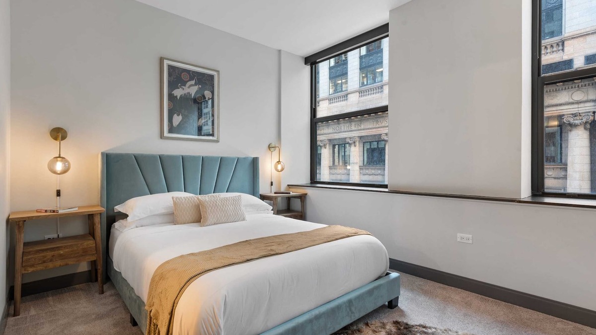 Downtown Chicago Apartment | Downtown Luxury + Unmatched Comfort