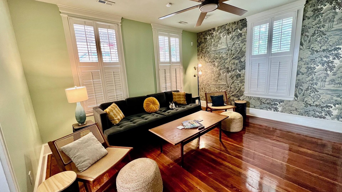 Macon House | Downtown Macon Cottage Walking Distance to Dining & Music Venues. 2 King Beds.