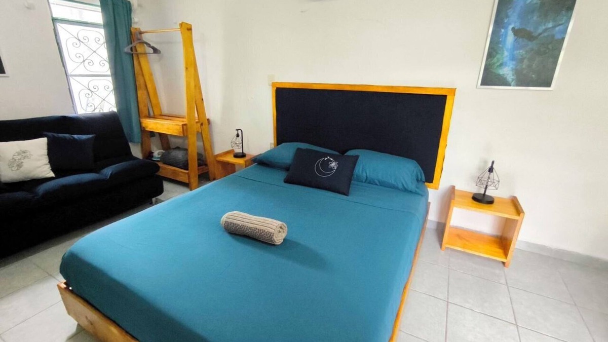 Colonia Adolfo Lopez Mateos Apartment | Downtown private studio, comfortable & calm, wi-fi, work area, a/c, & kitchen
