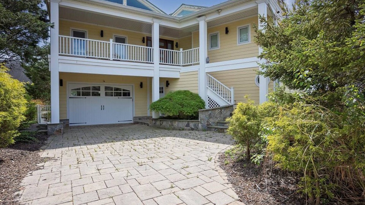 Oxford House | Downtown Oxford | Private Beach | Private Pool | Luxury