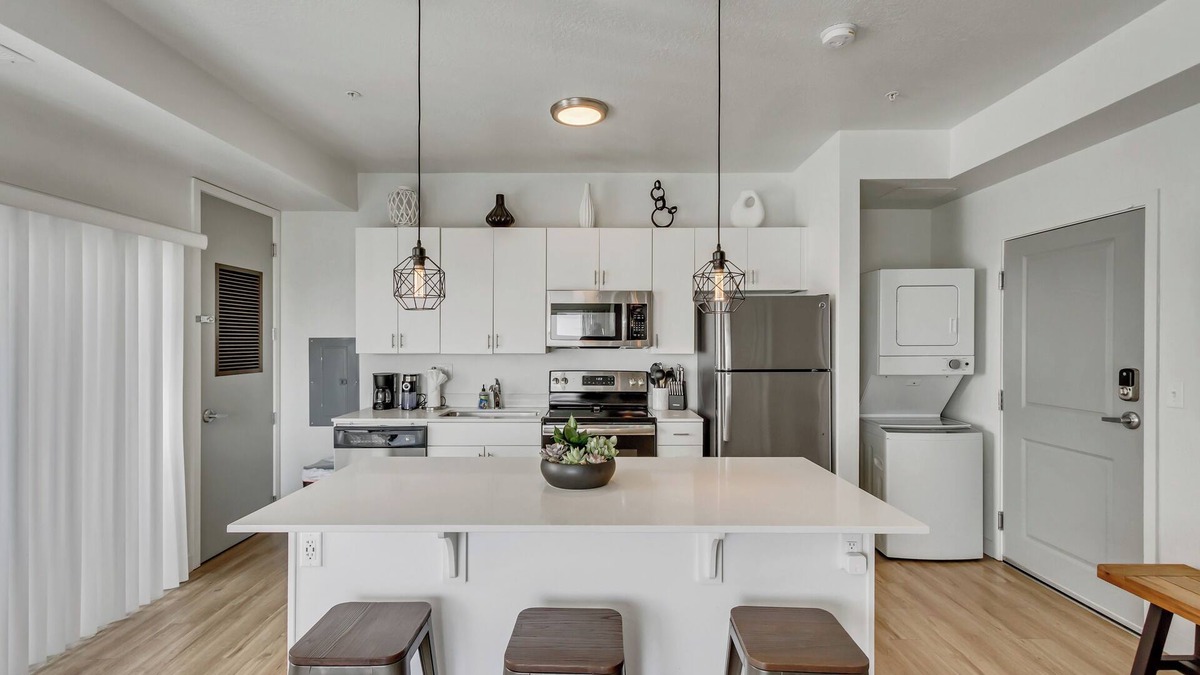 Downtown Salt Lake City Apartment | Downtown Penthouse Living w/Sleeper Sofa & Views