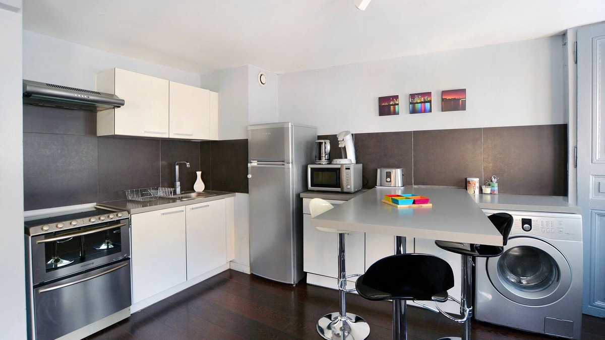 Griffon - Royale Apartment | Downtown, quiet and cozy 1 BR apt (46 sqm)