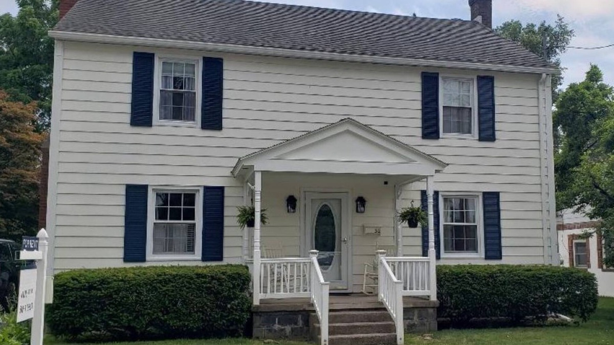 Saratoga Springs House | Downtown Saratoga, 5 BR, Heated Pool. See Description for Available dates.
