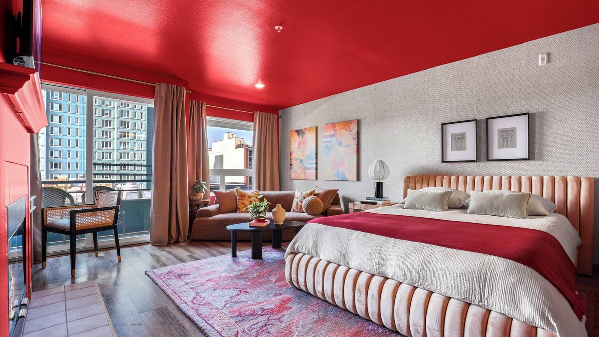 Belltown Hotel | Downtown Seattle Studio Near Pike Place with Rooftop Garden