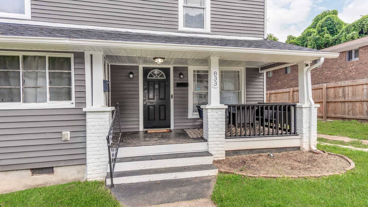 Winston - Salem House | Downtown & Seventh