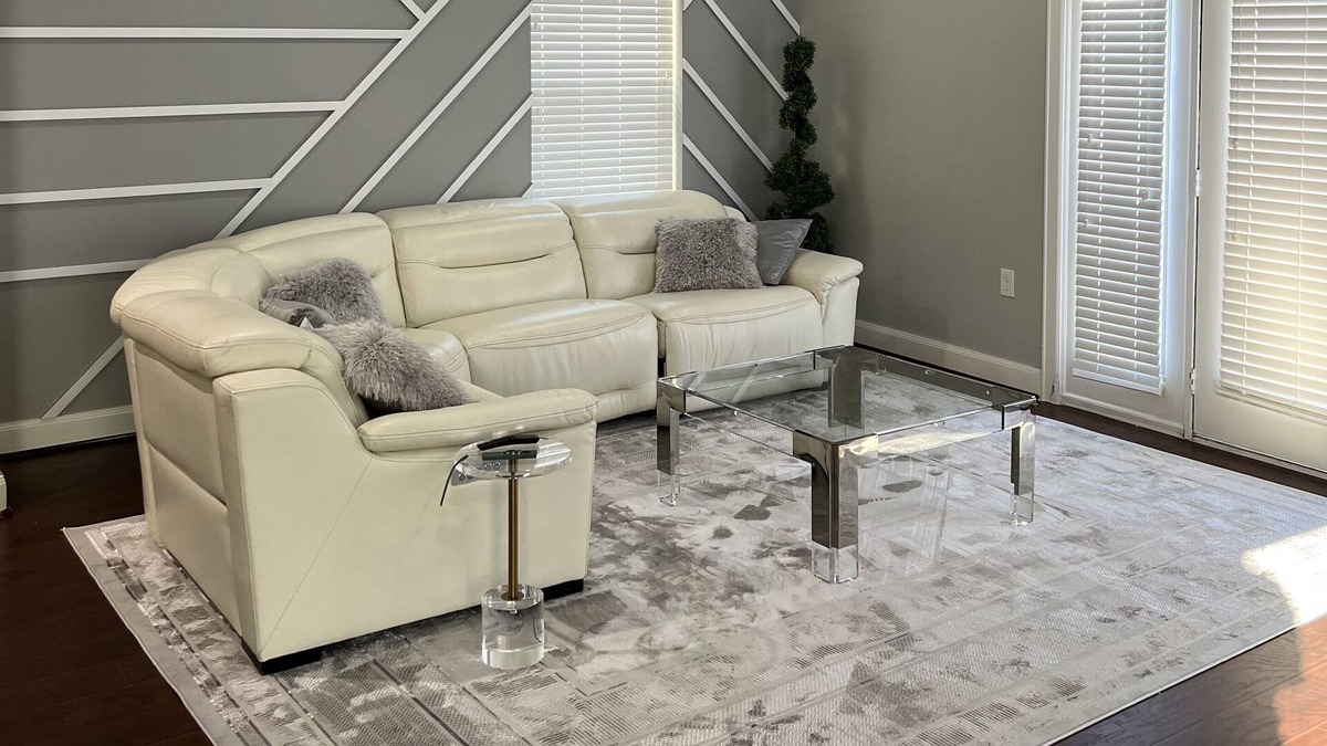 Montrose Villa | Downtown skyline villa close to convention center, nrg stadium and Toyota center