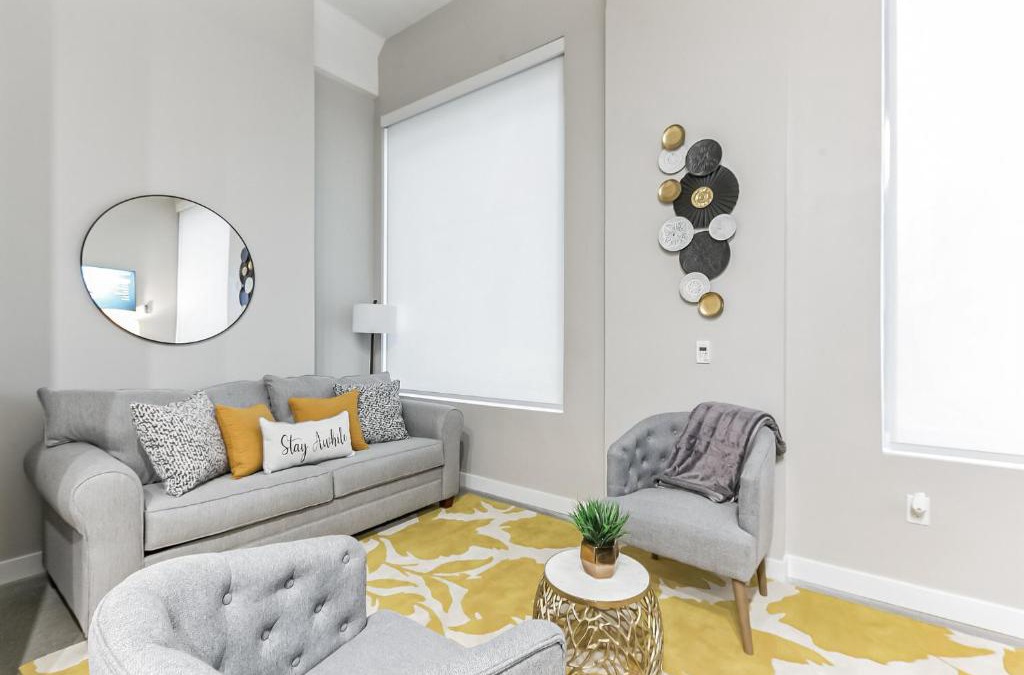 Downtown Cincinnati Apartment | Downtown Stroll to the Bengals