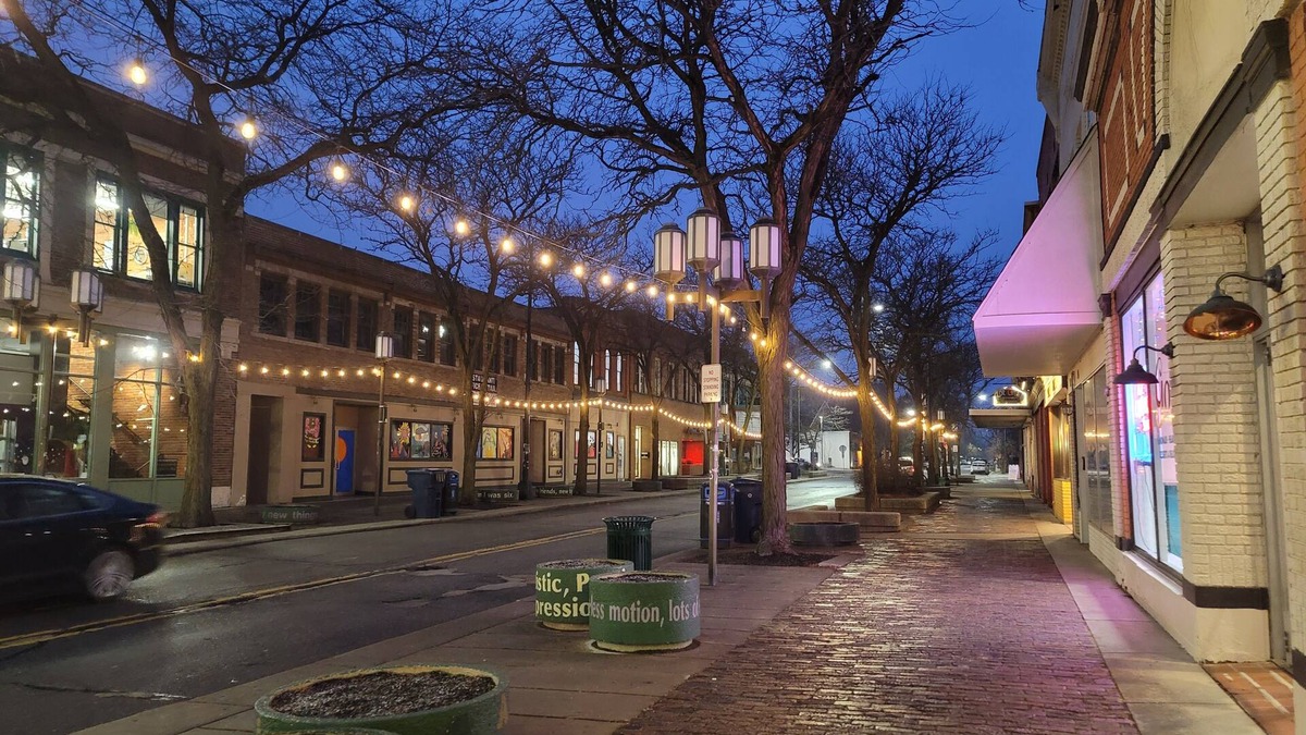 Ypsilanti Apartment | Downtown Ypsilanti 2 bedroom/1 bath