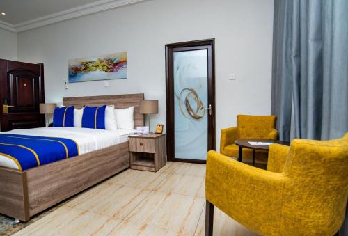 Bolgatanga Hotel | Doxa Court