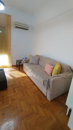 Ampelokipoi Apartment | Doxia's apartment 2 min from Panormou metro, Panormou, Athens