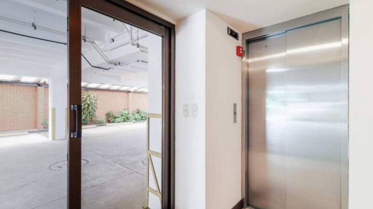 Zona 5 Apartment | DP1, Spacious & bright flat 4 mins to Cayalá
