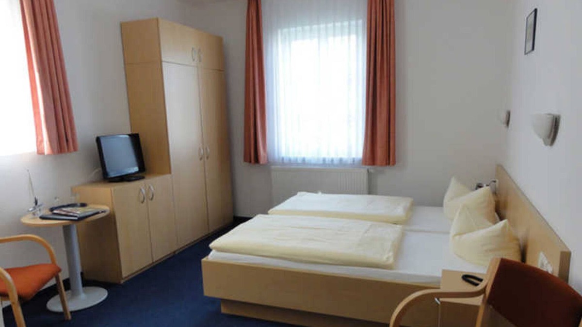 Sassnitz Hotel | DR 13. Standard with city view - Hotel garni Meeresgruß ***