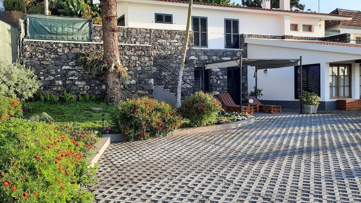 Ribeira Brava House | Dr. Cabral Barreto