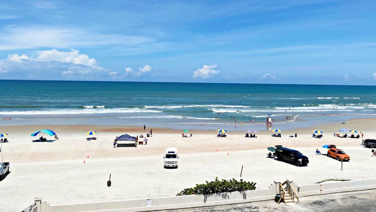 Daytona Beach Condo | Dream Beach Escape at Daytona Beach, FLn