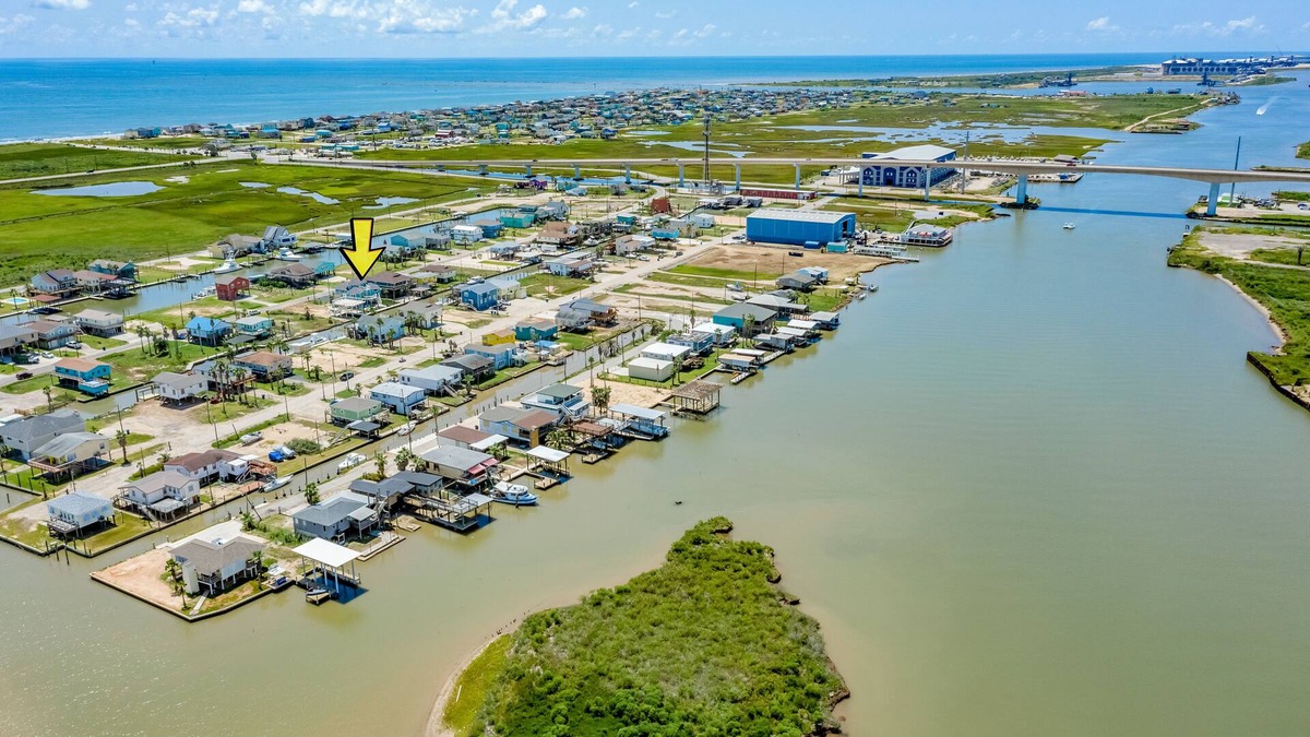 Surfside Beach House | Dream | Canal Front | Firepit | Kayking & Fishing