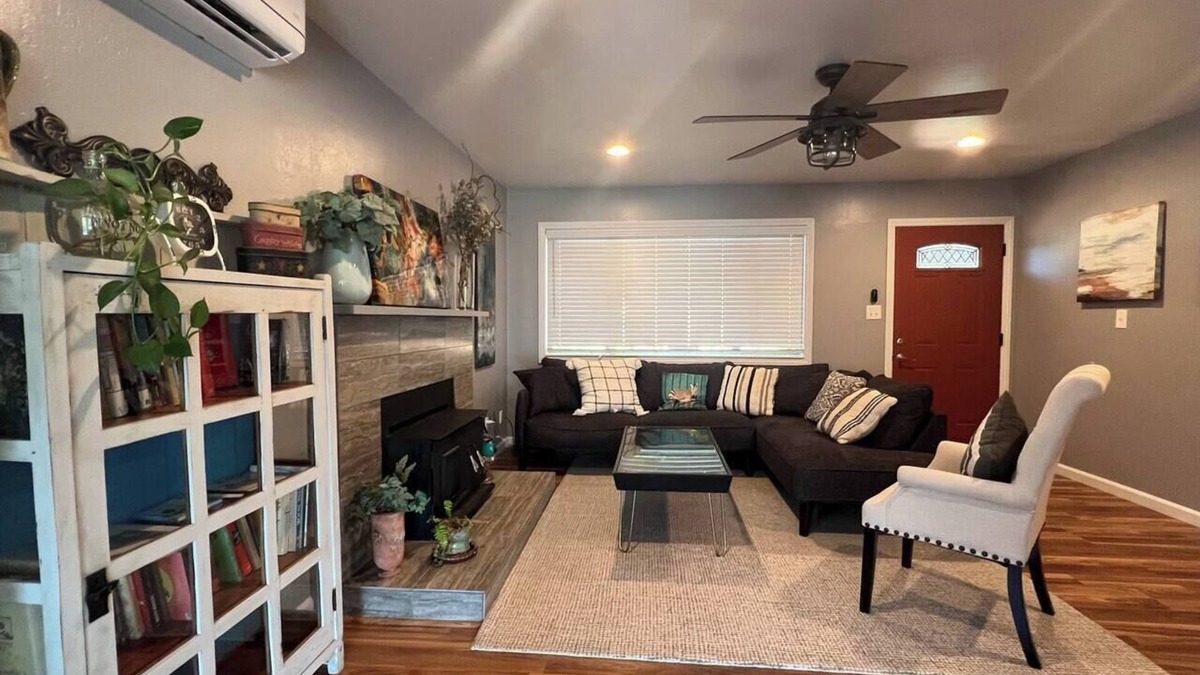 Clear Lake House | Dream Catcher Getaway