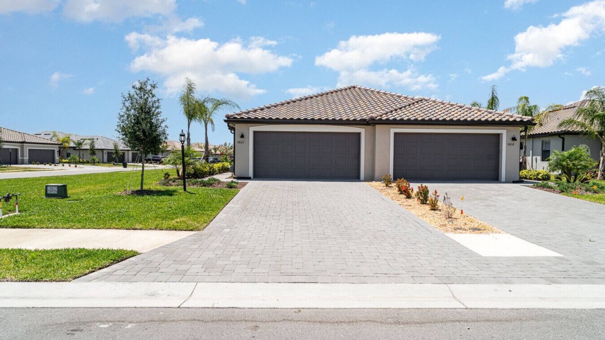 Lakewood Ranch Villa | Dream Condo Lakewood Ranch with Pools & On Site Restaurant