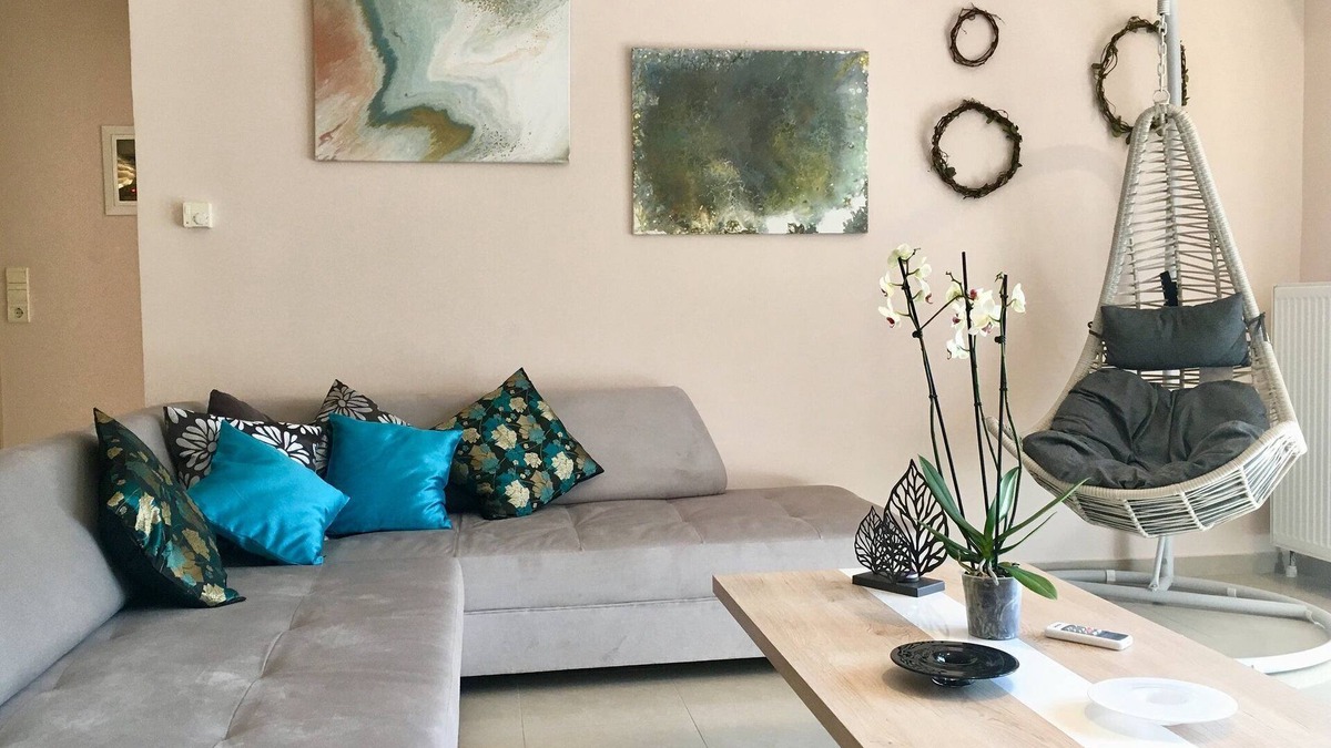 Nea Iraklitsa Apartment | Dream Home is a new, independent modern apartment 250 m from the the beach