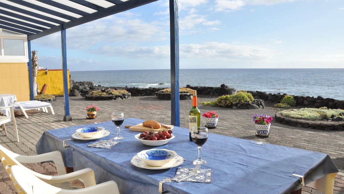 Los Llanos de Aridane House | Dream house by the sea with a panoramic view of the Atlantic ocean & El Hierro