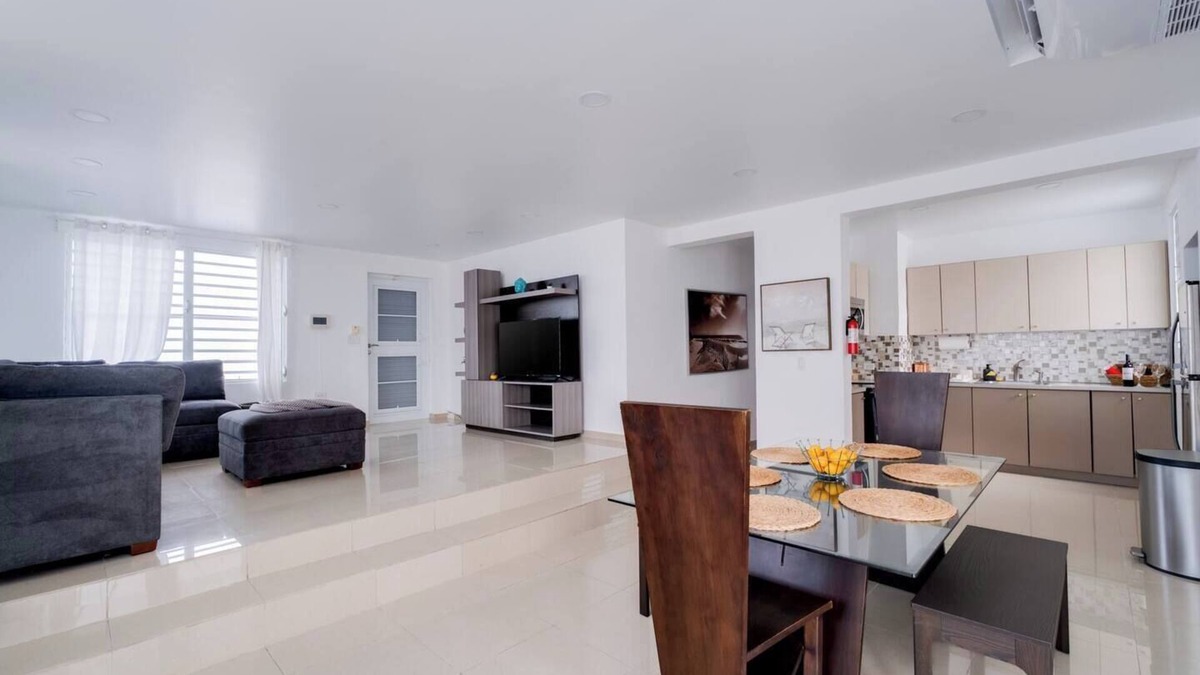 Isla Verde House | Dream House-Walk to Beach-3BR/2BA/AC+Terrace