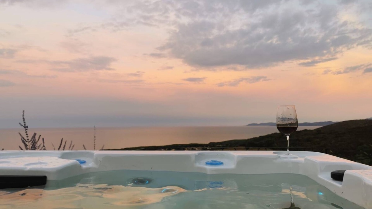 Budoni House | Dream house with far-reaching views, idyllic tranquility and a whirlpool
