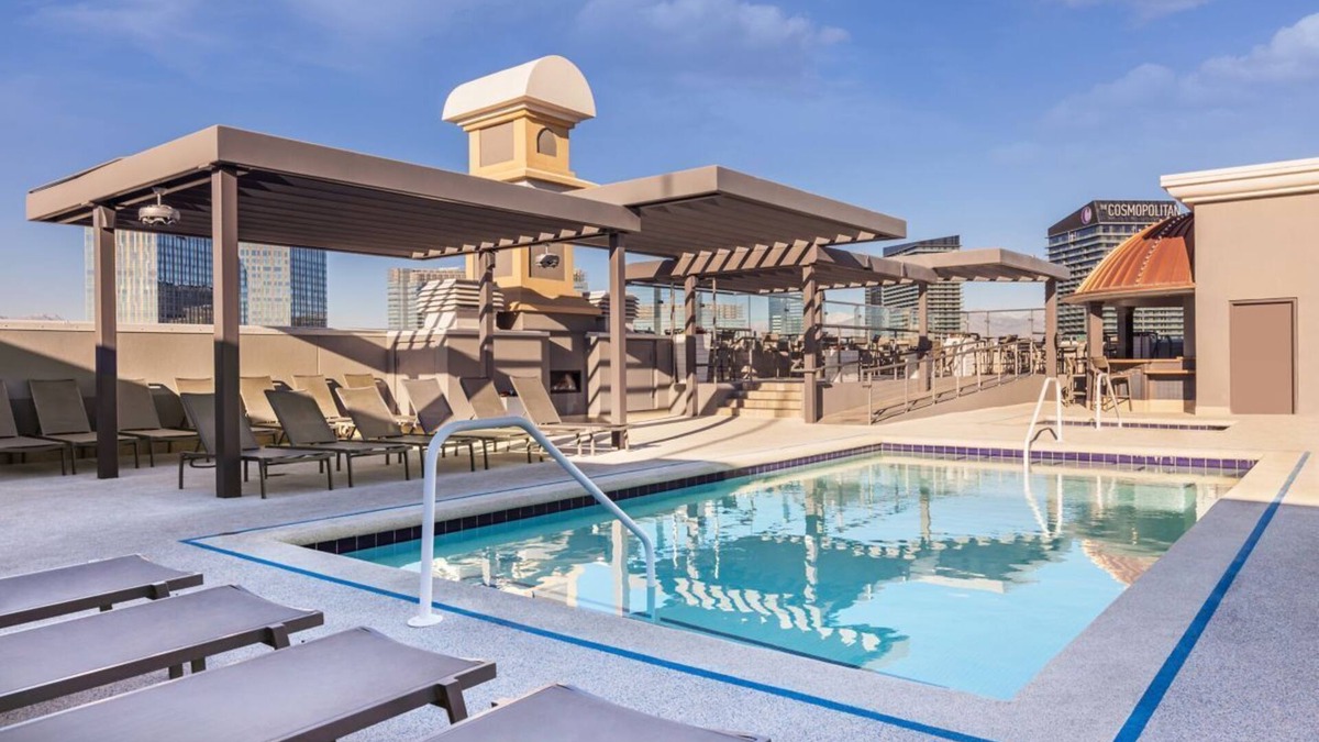 Las Vegas Hotel | Dream Las Vegas Retreat Steps from the Strip!