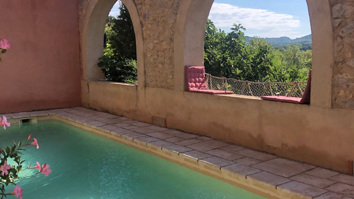Narbonne House | Dream loft in 19th century chai, with 2 hectares of nature and beautiful beaches 8 kms away.