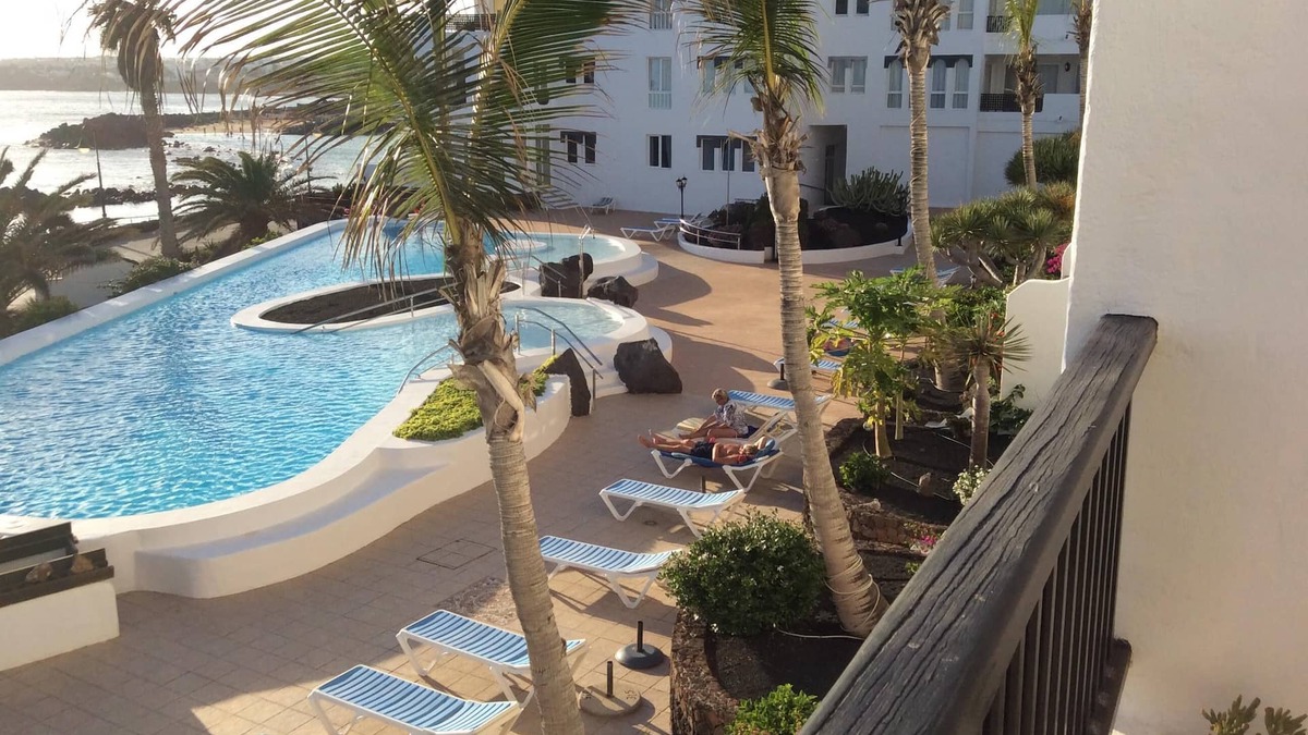 Costa Teguise Condo | Dream oceanfront condo