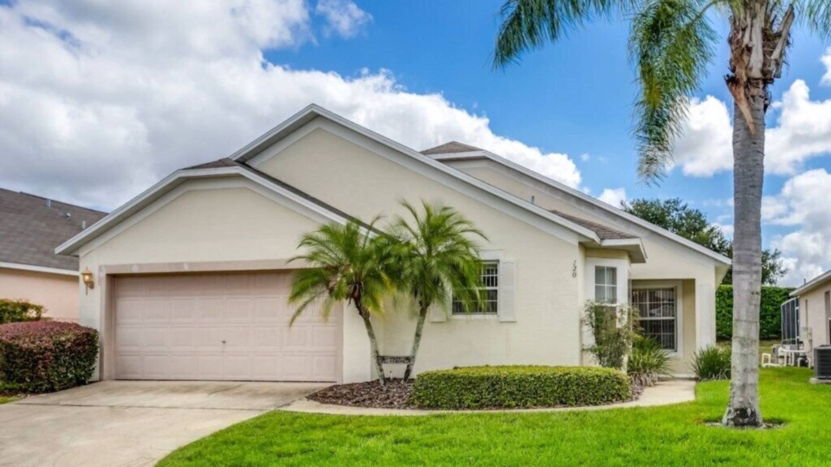Westbury House | Dream of Summer - NEW Pool Home