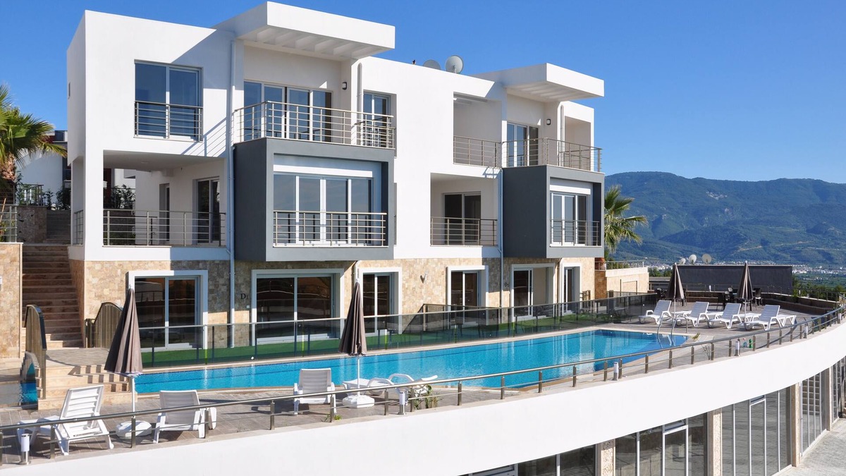 Sogucak Apartment | Dream Penthouse C6 with Sea Views, Pool Access & a Private Balcony