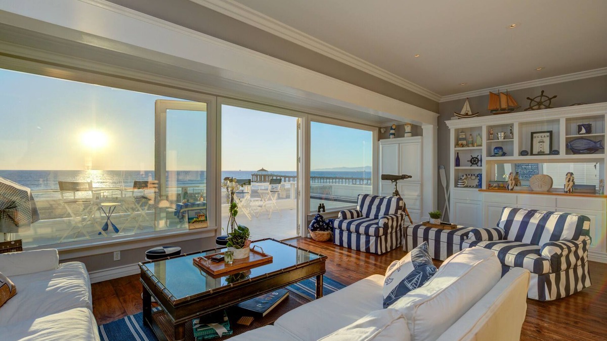 The Strand House | Dream Strand House with Picture Perfect Views