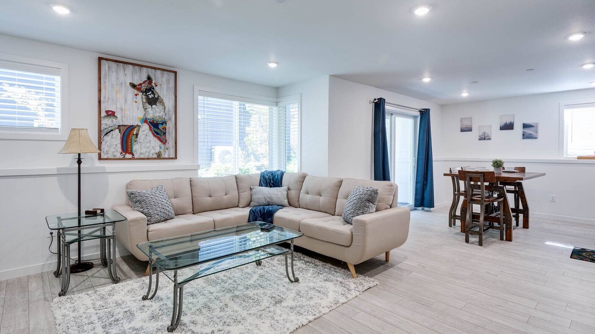 Kenton Condo | Dreamer #3-Just Steps from the Max (No Stairs)