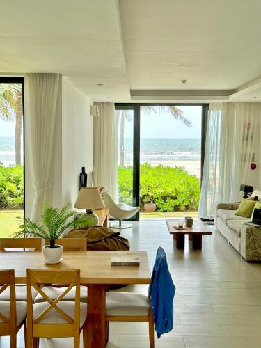 Long Hai Villa | Dreamers House Vung Tau - a beachfront villa