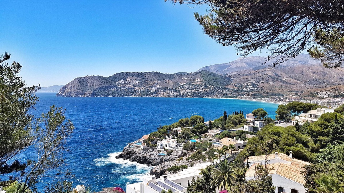 Competa House | Dreamlike living in the idyllic village house - quiet, spacious, roof terrace, WiFi