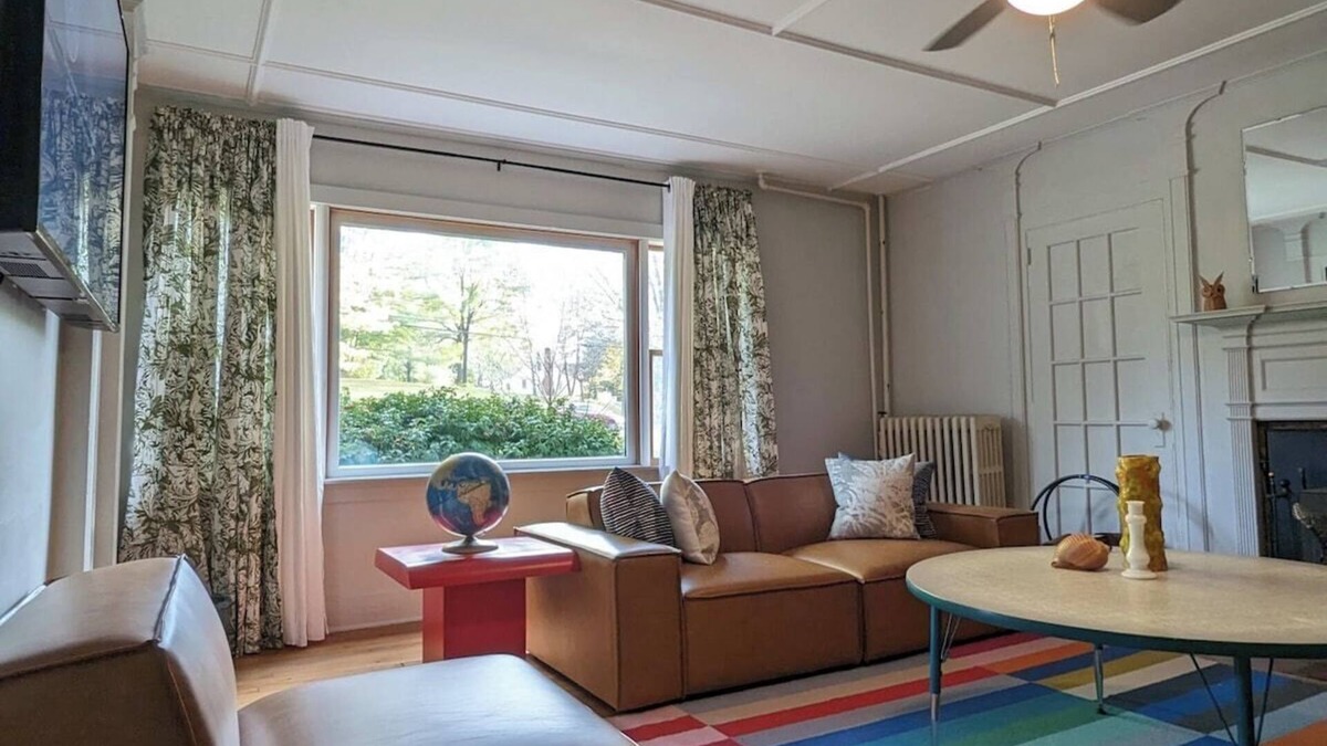 Hillsdale House | Dreamy 6 Bedroom House, Come Enjoy Hillsdale!