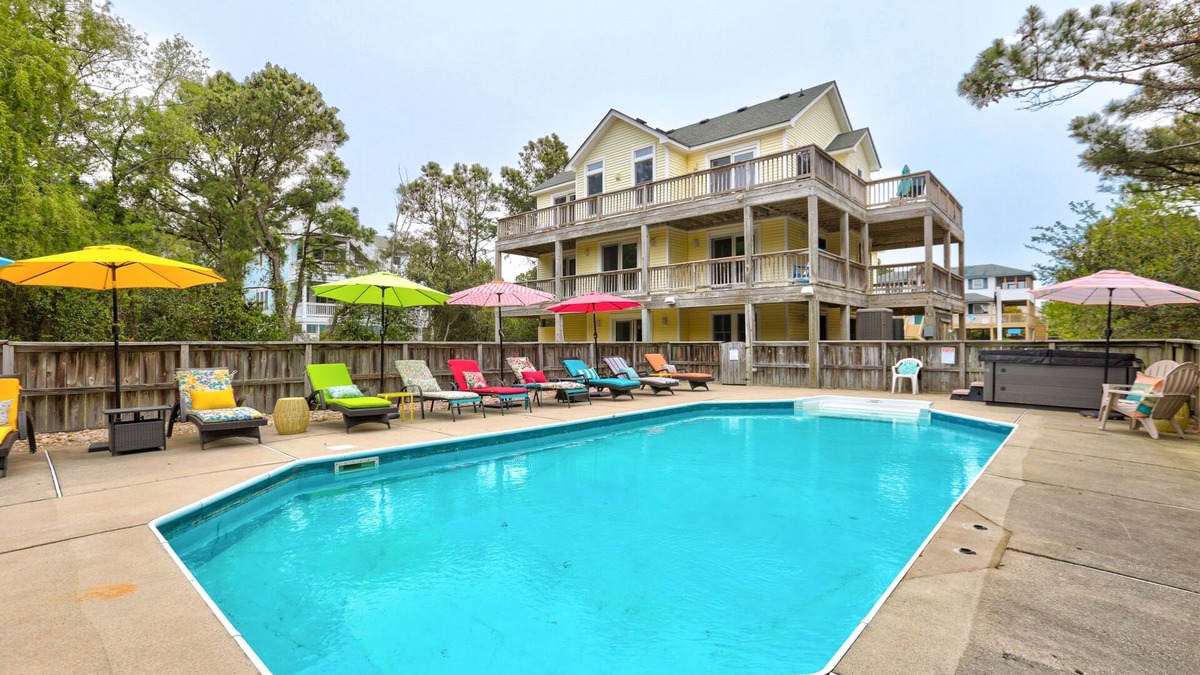 Corolla Light House | Dreamy 7BR | Private Pool | Hot Tub | Fireplace
