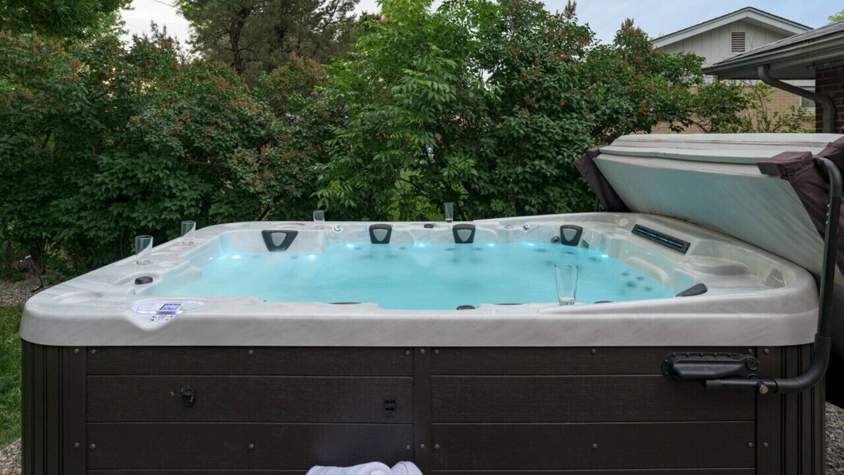 Alta Vista Area House | Dreamy Hideaway | Hot Tub | Gaming Nook