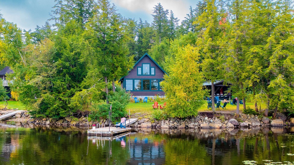 Tupper Lake House | DREAMY Lake Simond Waterfront Home