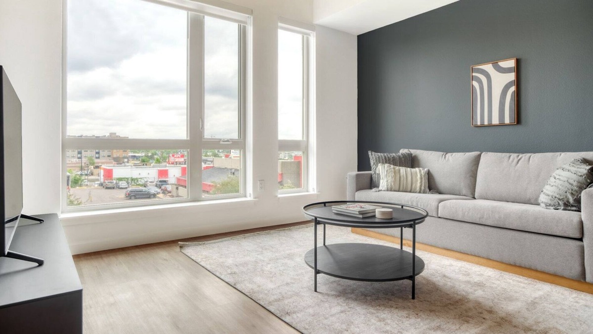 West Colfax Apartment | Dreamy Sloan's Lake 1BR w/ Roof Deck, Gym & W/D, by Blueground